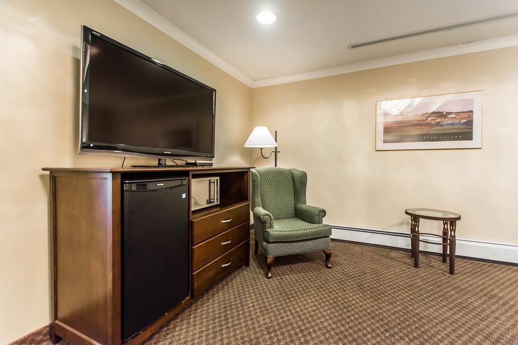 Quality Inn & Suites Garden Of The Gulf Summerside Eksteriør billede