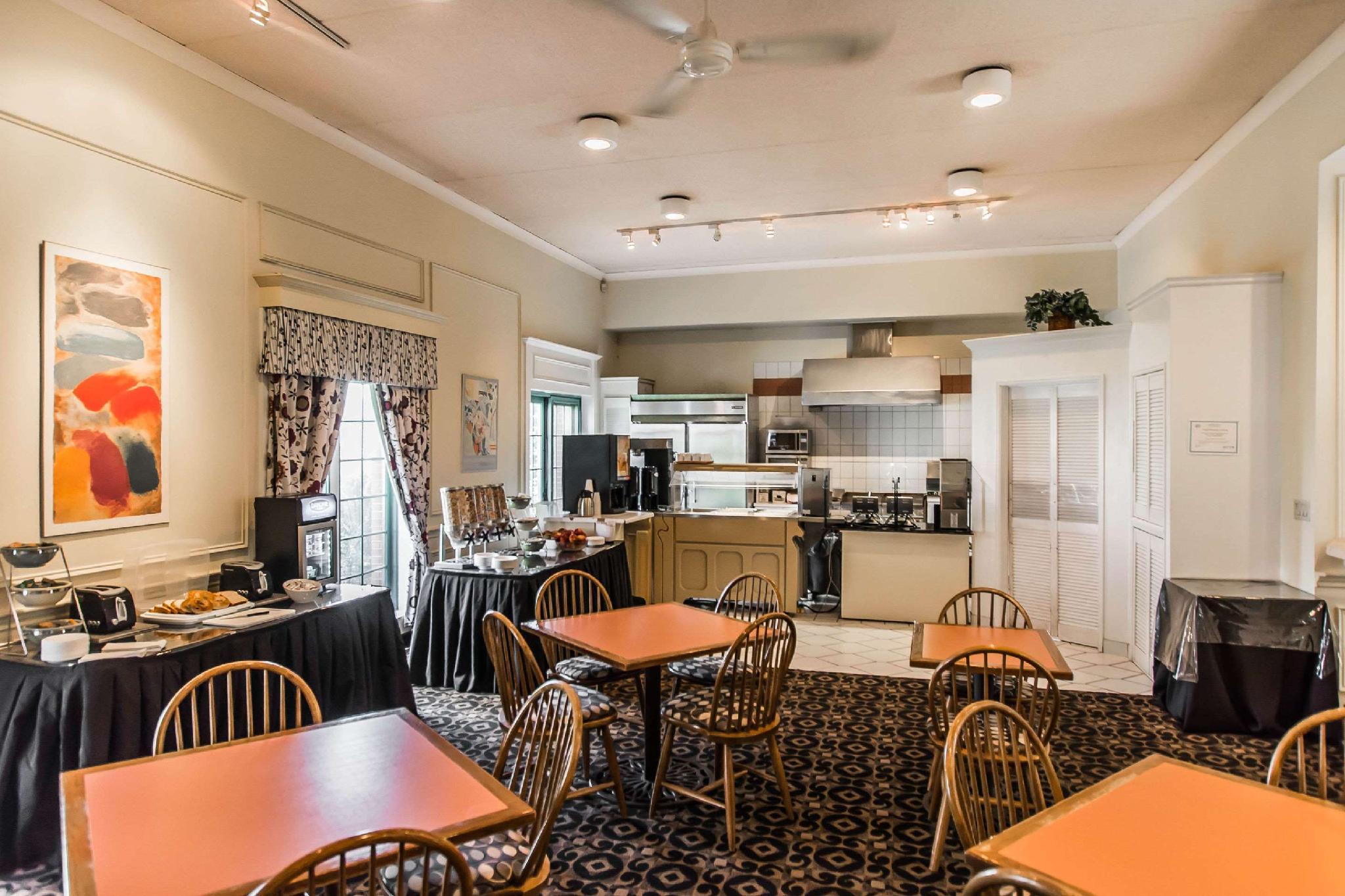 Quality Inn & Suites Garden Of The Gulf Summerside Eksteriør billede