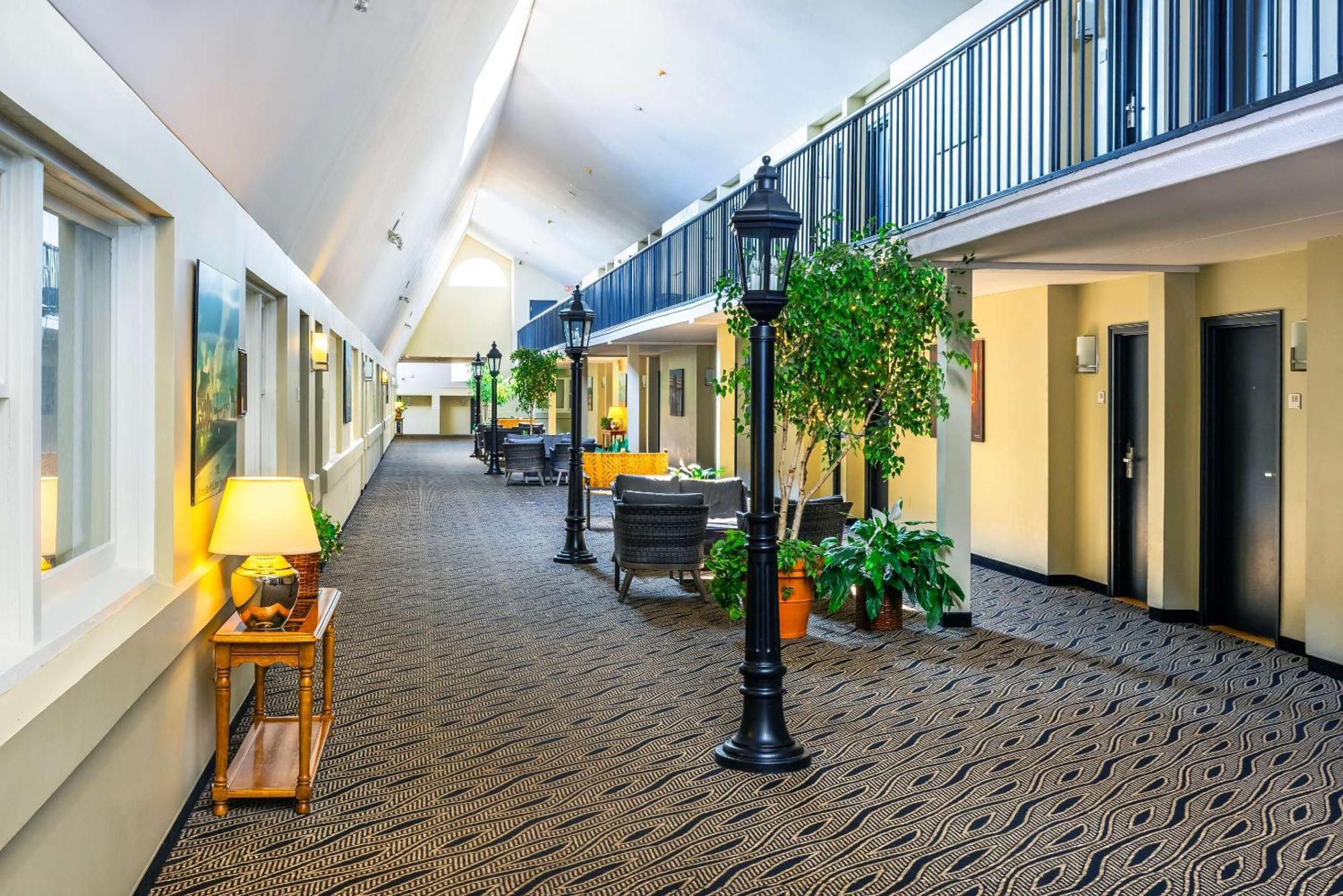 Quality Inn & Suites Garden Of The Gulf Summerside Eksteriør billede