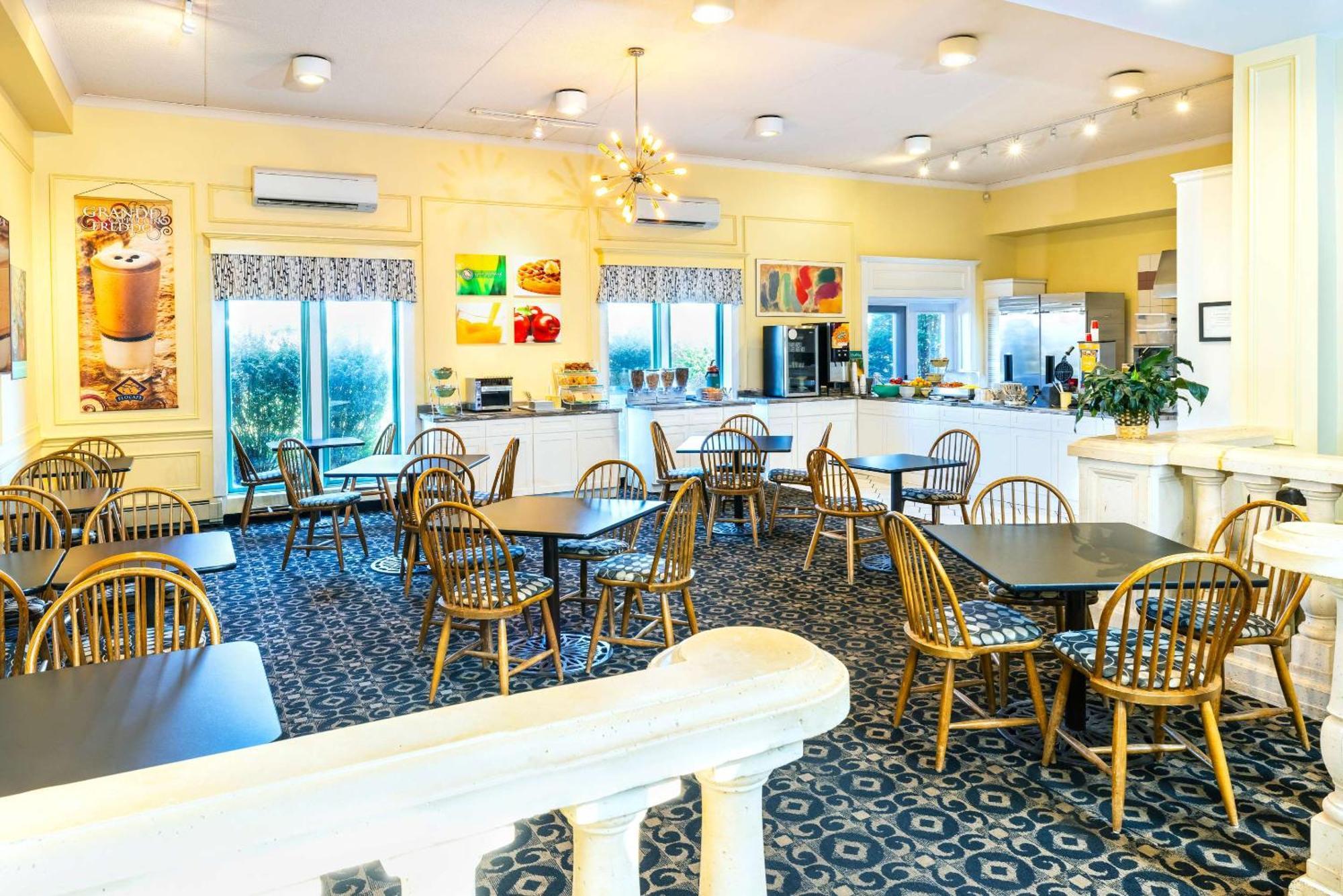 Quality Inn & Suites Garden Of The Gulf Summerside Eksteriør billede