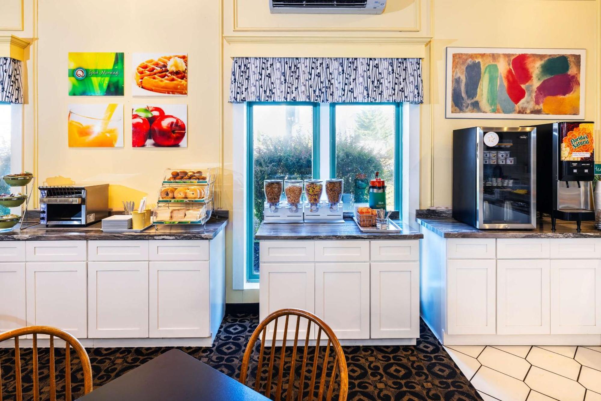 Quality Inn & Suites Garden Of The Gulf Summerside Eksteriør billede