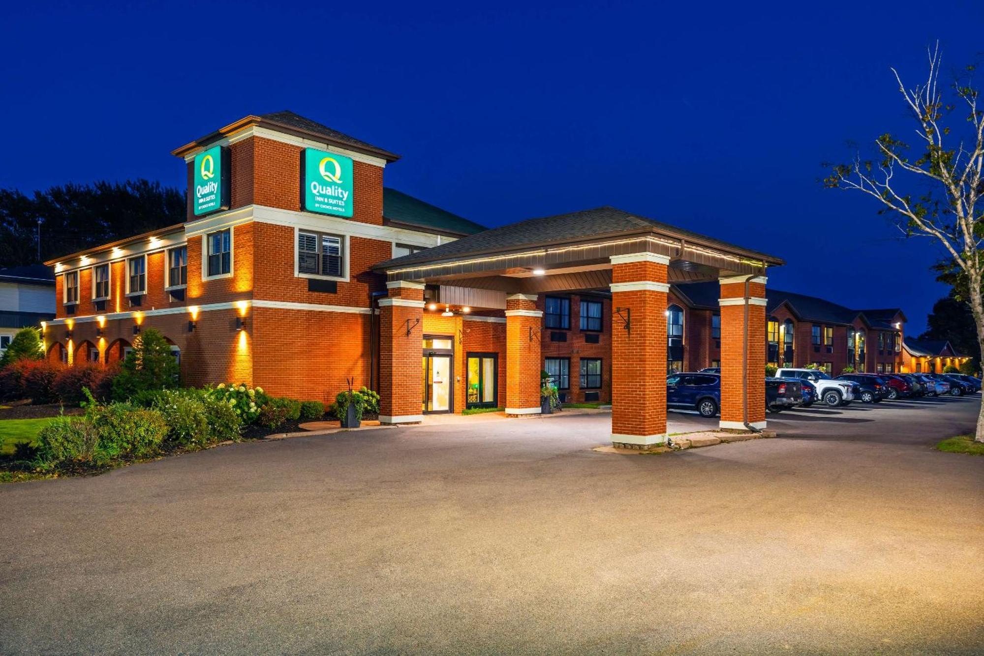 Quality Inn & Suites Garden Of The Gulf Summerside Eksteriør billede